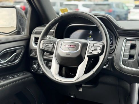 Used 2023 GMC Yukon XL SLT w/ Max Trailering Package AWD/4WD image 14