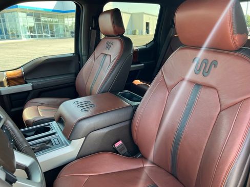 Used 2018 Ford F150 King Ranch w/ Equipment Group 601A Luxury AWD/4WD image 27