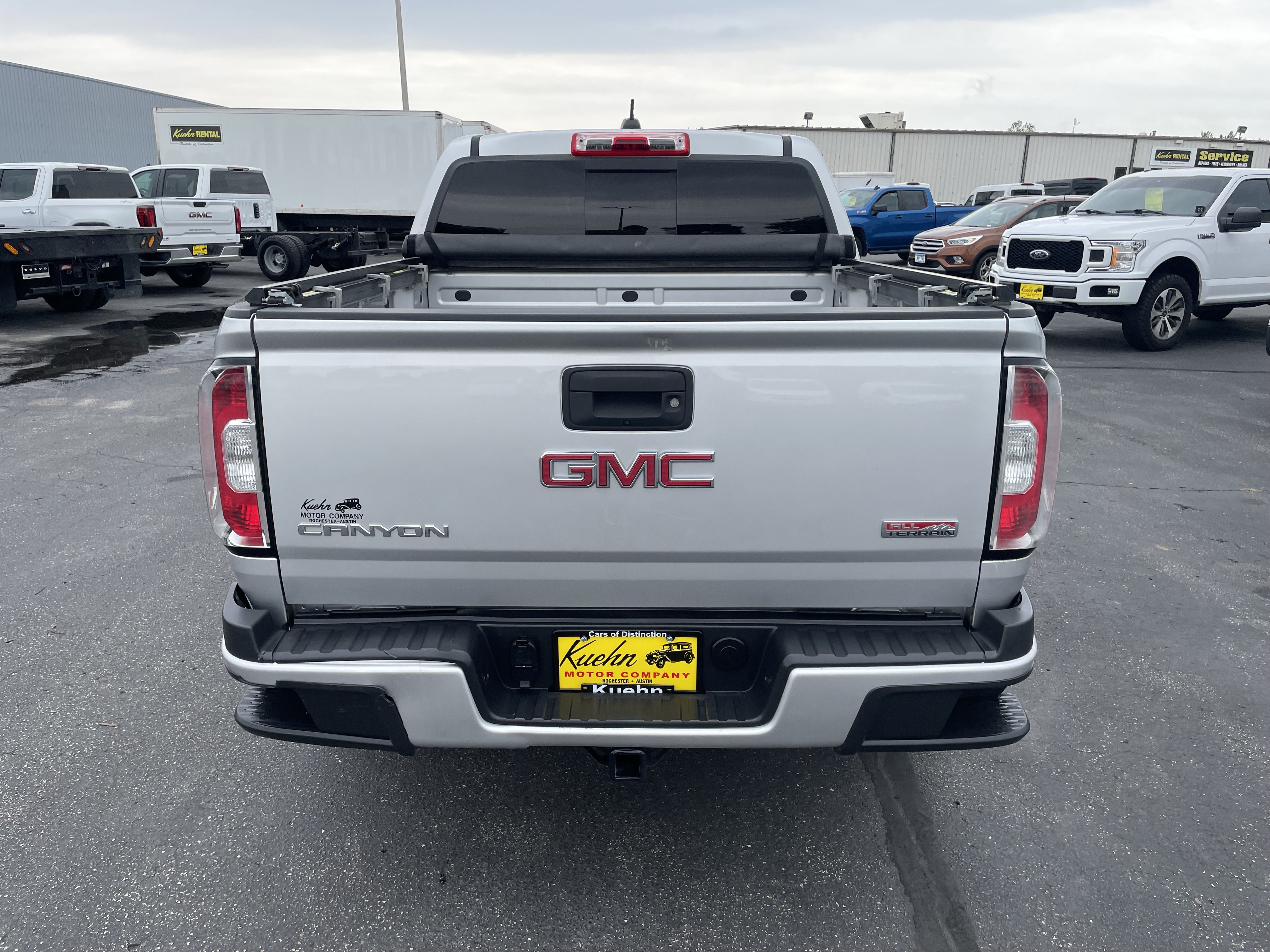 Used 2017 GMC Canyon SLE w/ All Terrain Package AWD/4WD image 7