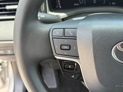 Used 2025 Toyota Camry LE FWD image 15