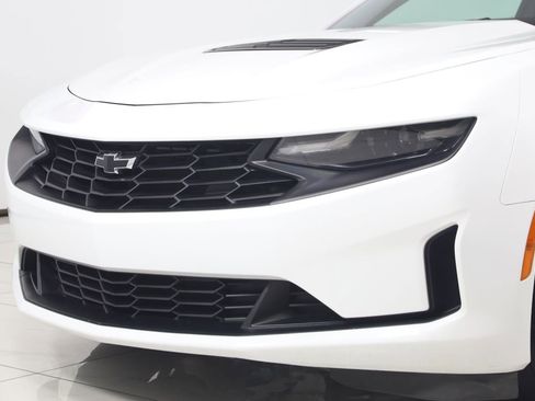 Used 2021 Chevrolet Camaro LT RWD image 53