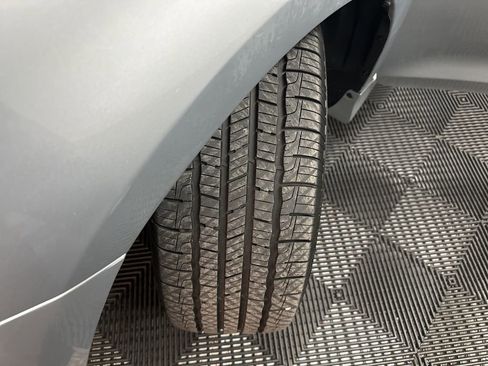 Used 2019 Toyota Sienna XLE image 39