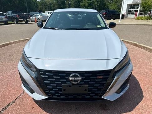 New 2025 Nissan Altima 2.5 SR image 4