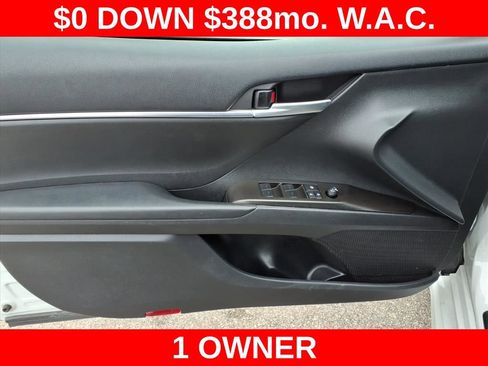 Used 2024 Toyota Camry SE image 5