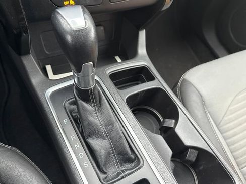 Used 2017 Ford Escape Titanium image 34