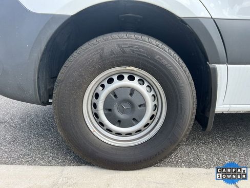 Used 2023 Mercedes-Benz Sprinter 144 Cargo image 21