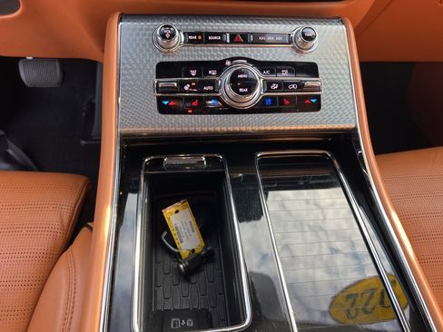 Used 2022 Lincoln Aviator Black Label w/ Dynamic Handling Package image 18