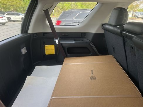 Used 2019 Toyota 4Runner SR5 Premium image 7