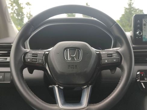 Used 2024 Honda Pilot Touring image 18