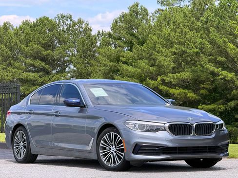Used 2019 BMW 530i xDrive w/ Convenience Package AWD/4WD image 5