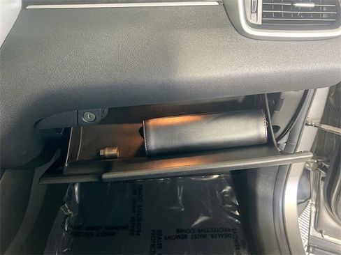 Used 2017 Kia Sorento LX image 30