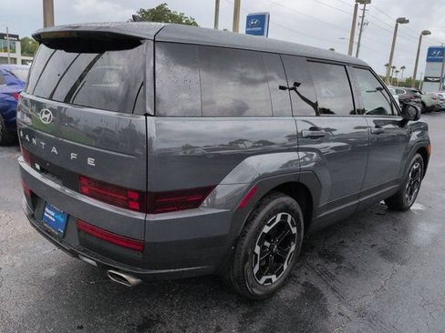 Certified 2025 Hyundai Santa Fe SE FWD image 4
