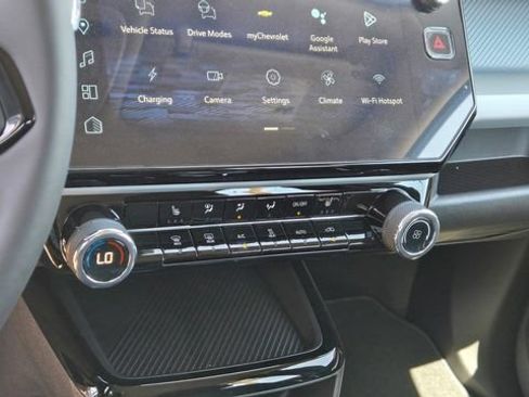 New 2027 Chevrolet Bolt LT w/ Comfort Package FWD image 18