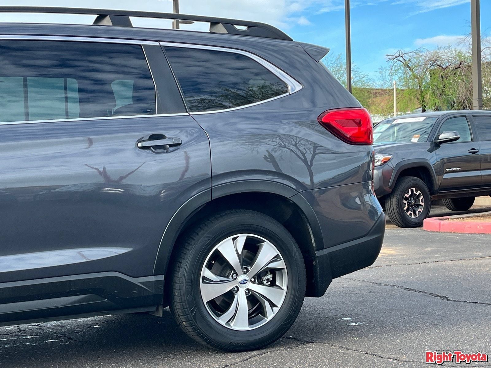 Used 2020 Subaru Ascent Premium w/ Convenience Package AWD/4WD image 10
