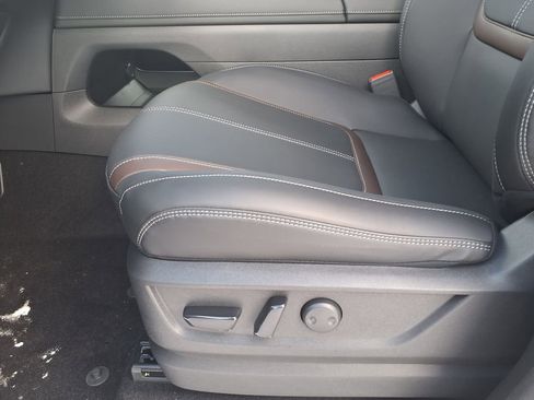 New 2026 Nissan Armada SL w/ Captain's Chari Seat Package AWD/4WD image 50