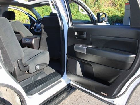 Used 2022 Toyota Sequoia TRD Sport image 20