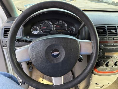 Used 2005 Chevrolet Uplander LS image 7