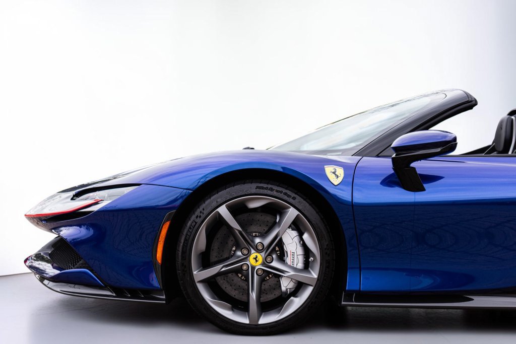 Used 2024 Ferrari SF90 Spider AWD/4WD image 28