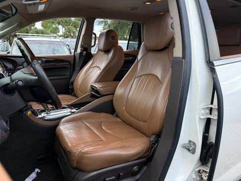 Used 2014 Buick Enclave Leather FWD image 7