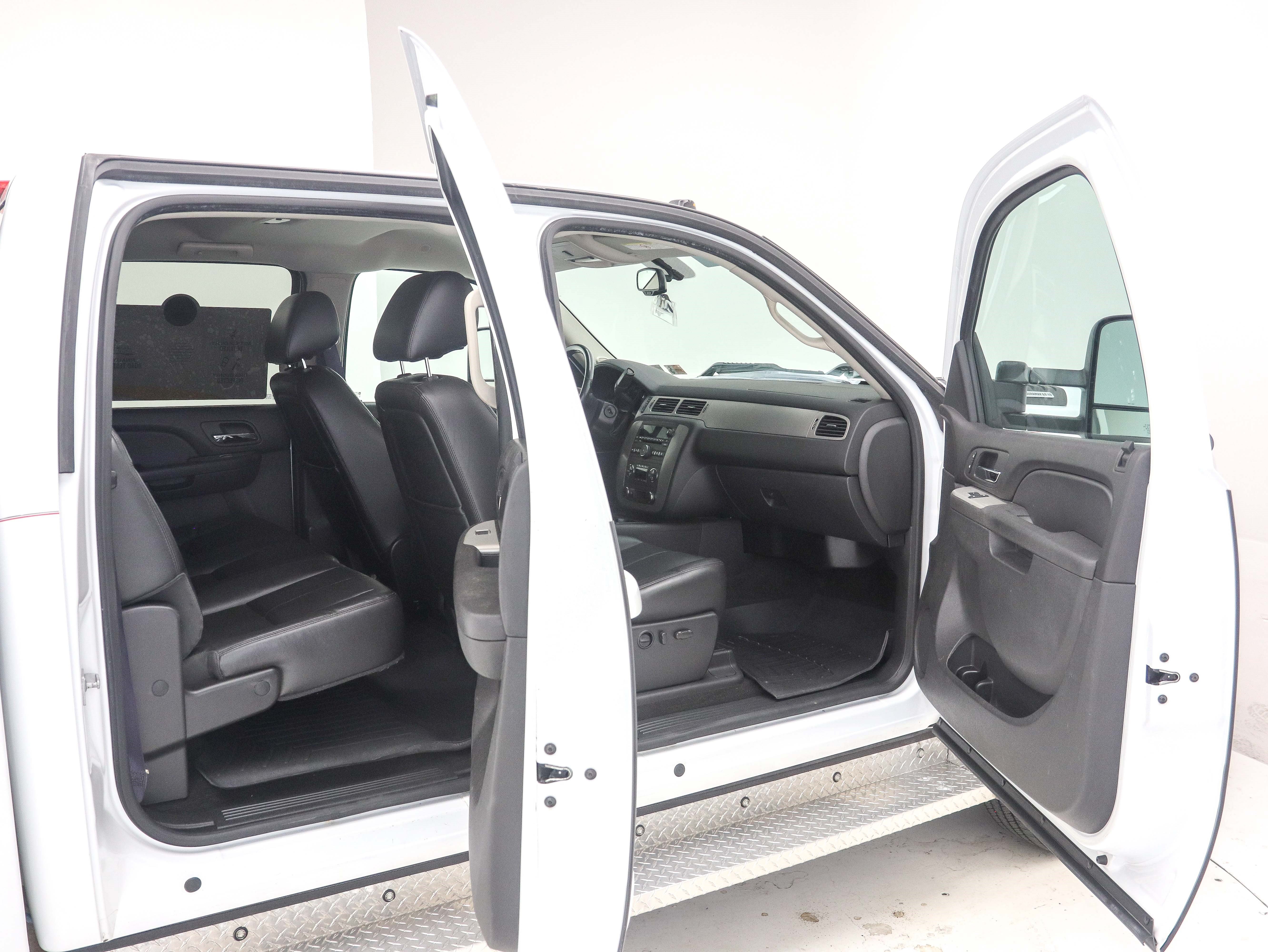 Used 2012 Chevrolet Silverado 3500 LTZ w/ Snow Plow Prep Package AWD/4WD image 12