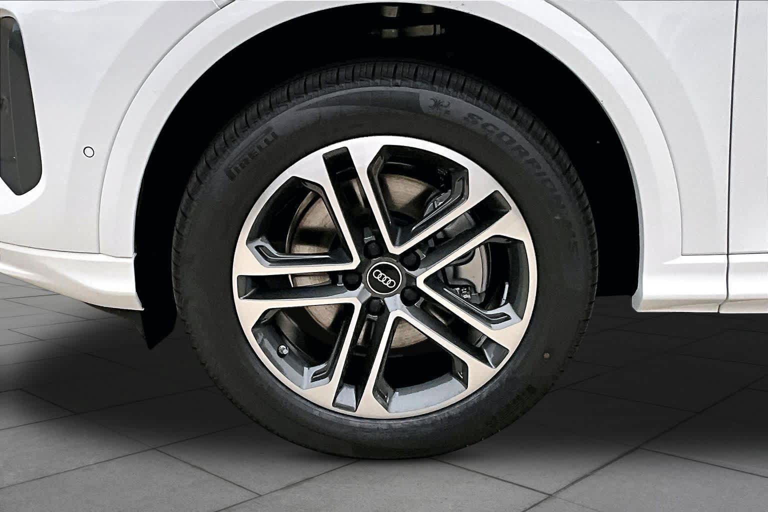 New 2026 Audi Q5 Premium w/ Convenience Package AWD/4WD image 11