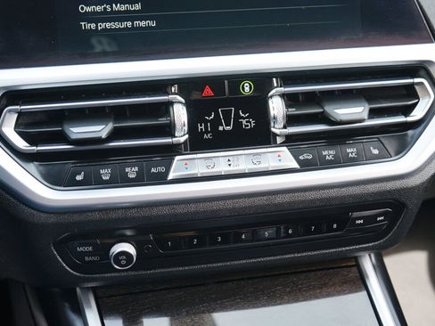 Used 2020 BMW 330i Sedan w/ Convenience Package image 19