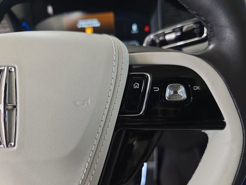 Used 2023 Lincoln Aviator Black Label image 21