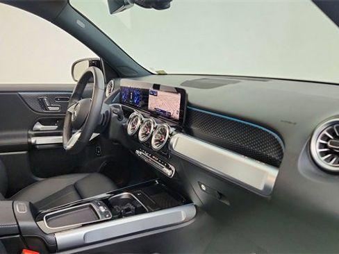 Used 2024 Mercedes-Benz EQB 250+ w/ Driver Assistance Package image 20