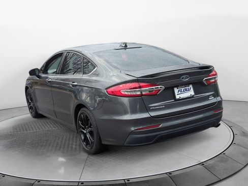 Used 2019 Ford Fusion SE w/ Equipment Group 151A image 5