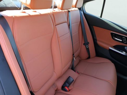 New 2026 Mercedes-Benz C 300 4MATIC Sedan image 14