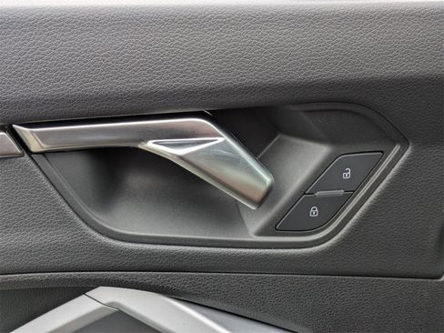 Used 2022 Audi Q3 2.0T Premium image 11