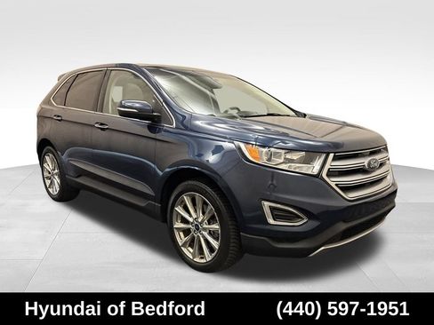 Used 2017 Ford Edge Titanium w/ Equipment Group 301A AWD/4WD image 3