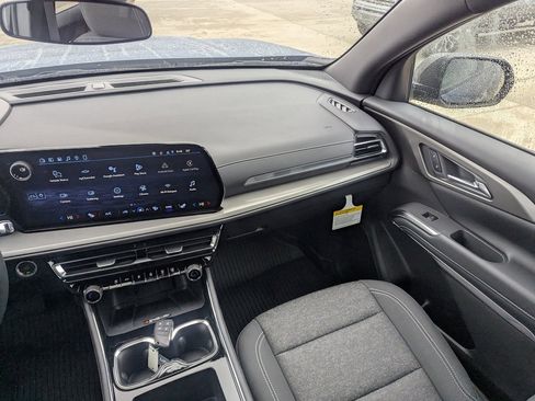 New 2026 Chevrolet Traverse LT w/ LPO, Floor Liner Package image 19