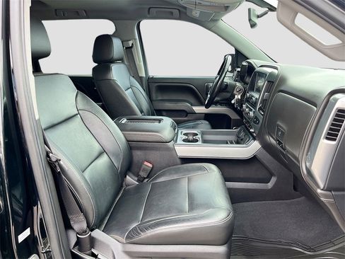 Used 2018 Chevrolet Silverado 1500 LTZ Z71 w/ LTZ Plus Package image 27