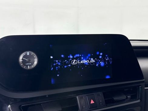 Used 2023 Lexus ES 300h 300h image 18