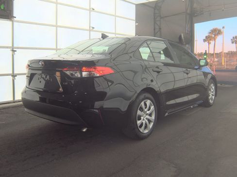 Used 2026 Toyota Corolla LE image 6