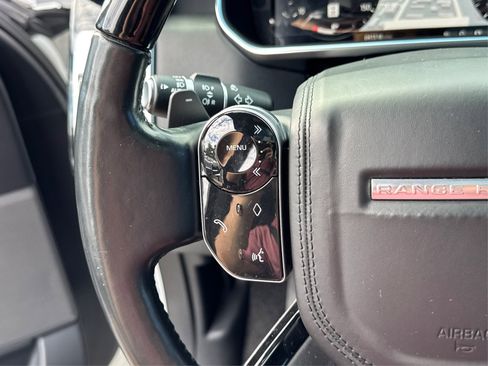 Used 2018 Land Rover Range Rover HSE image 32