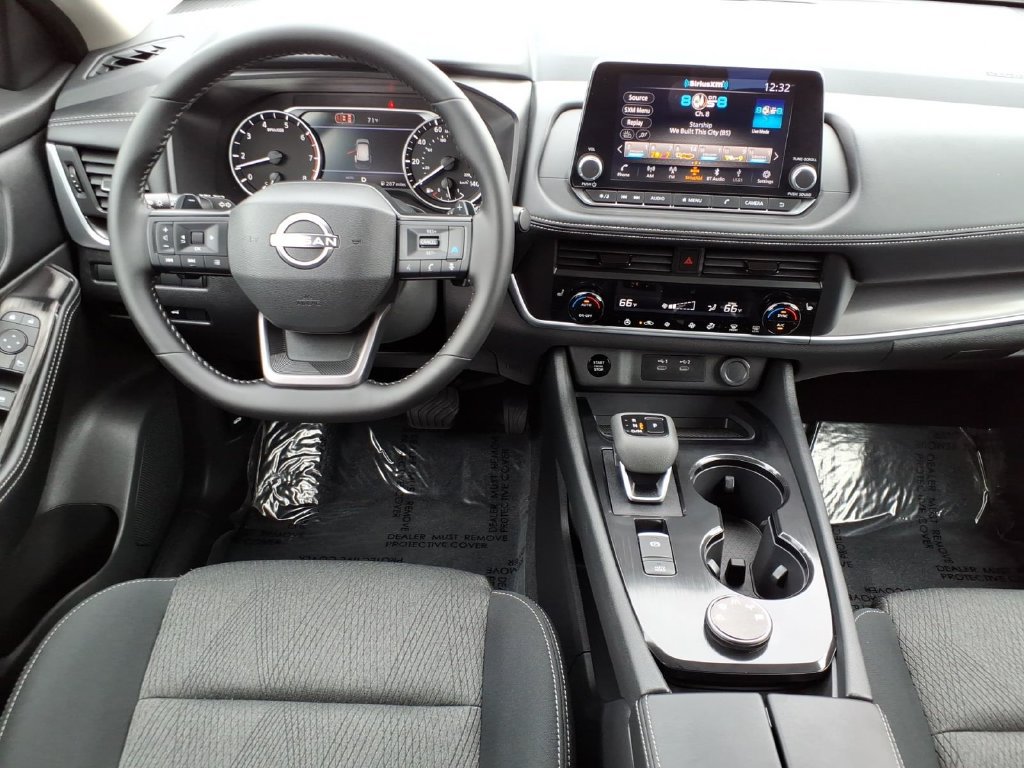 Certified 2026 Nissan Rogue SV w/ Cold Weather Package AWD/4WD image 13