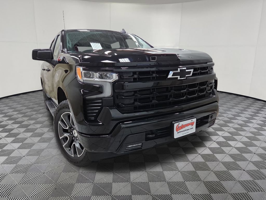 Used 2022 Chevrolet Silverado 1500 RST w/ Z71 Off-Road Package AWD/4WD image 2