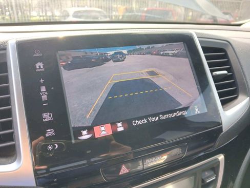 Used 2019 Honda Ridgeline Black Edition image 13