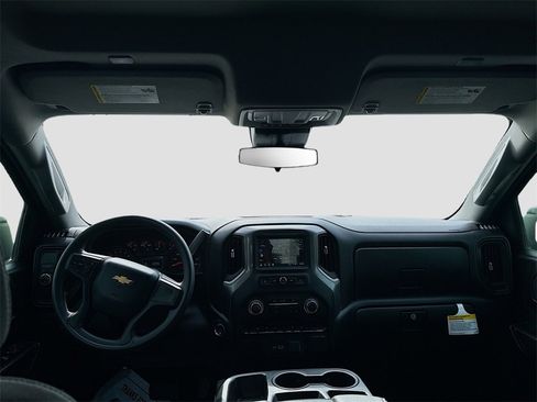 Used 2025 Chevrolet Silverado 1500 Custom image 18