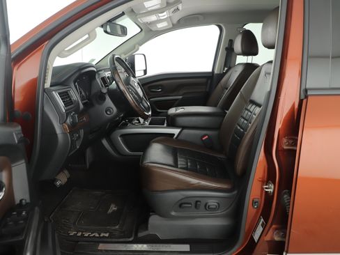 Used 2018 Nissan Titan Platinum Reserve w/ Platinum Utility Package image 15