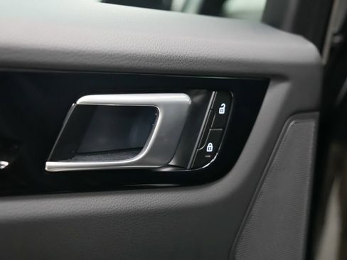Certified 2023 Porsche Cayenne AWD/4WD image 15