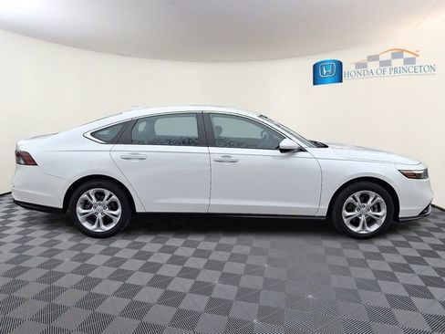 Certified 2023 Honda Accord LX image 7