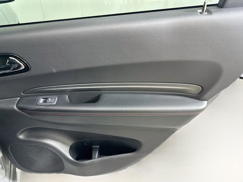 Used 2025 Dodge Durango GT AWD/4WD image 31