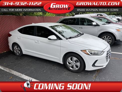 Used 2017 Hyundai Elantra SE image 1