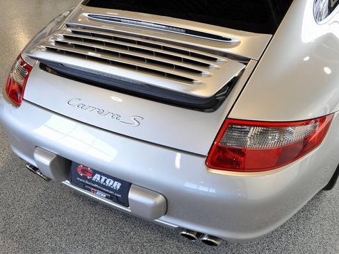 Used 2006 Porsche 911 Carrera S image 9