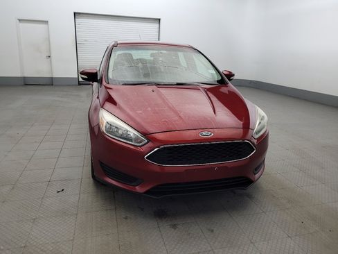 Used 2016 Ford Focus SE w/ SE Power Seat Package FWD image 14