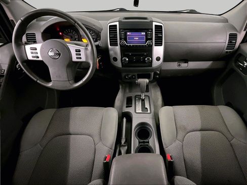 Used 2015 Nissan Frontier SV image 14