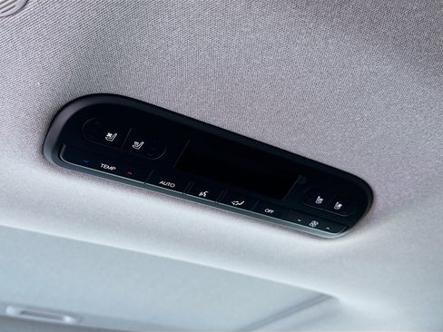 New 2026 Hyundai Palisade Limited FWD image 17